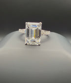 4.6 ct Emerald Lab-Grown Diamond